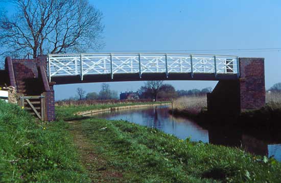 Milepost 22 through Wychnor footbridge